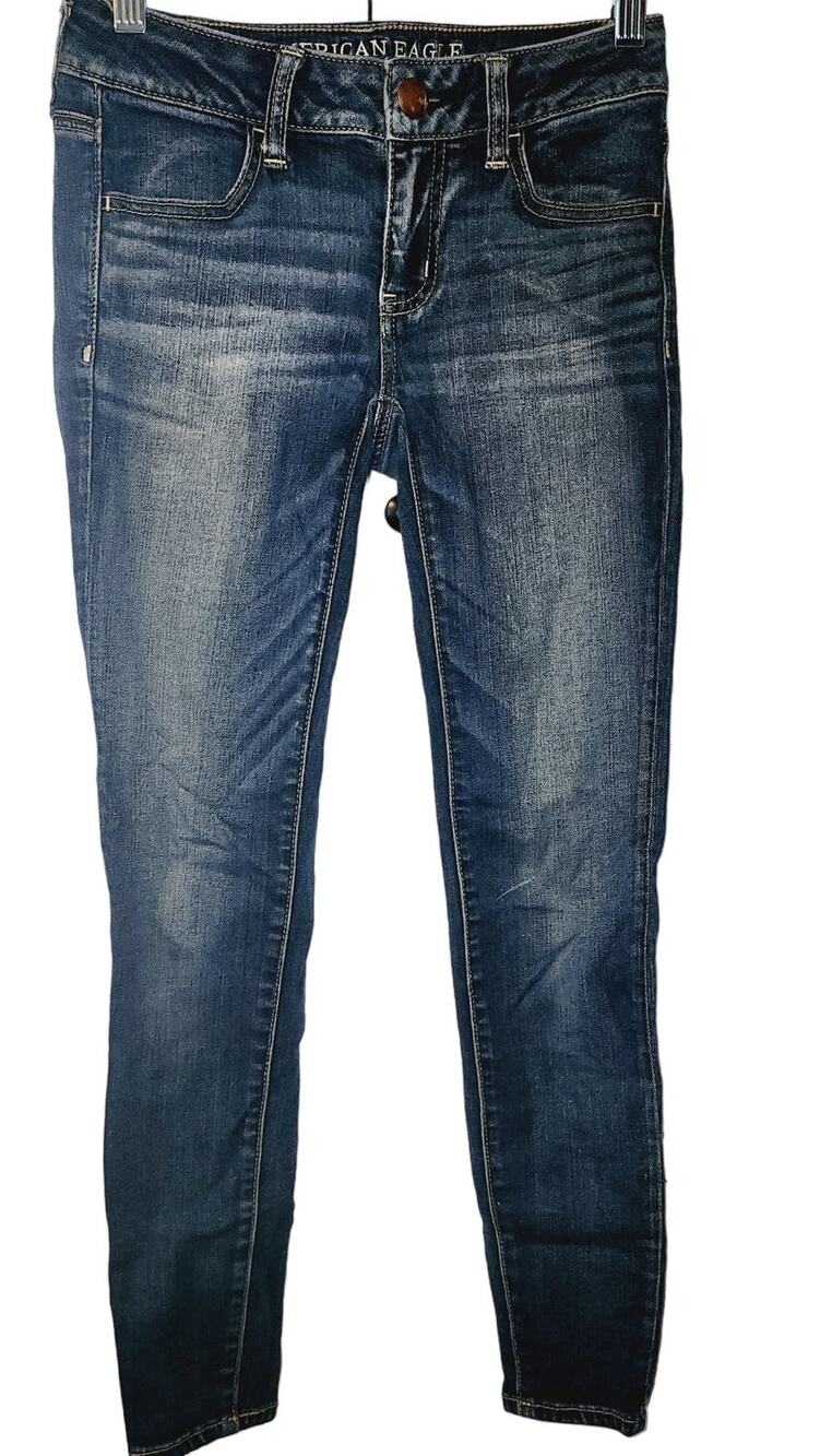 American Eagle Women's Dark Wash Skinny Super Stretch Jeans Size 0 Short